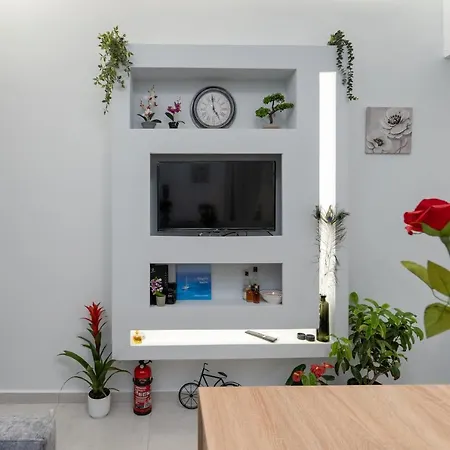 Apartment Comfy Next To Metro *
