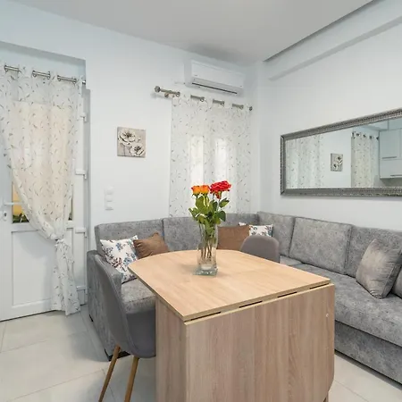 Comfy Next To Metro Apartment Athens